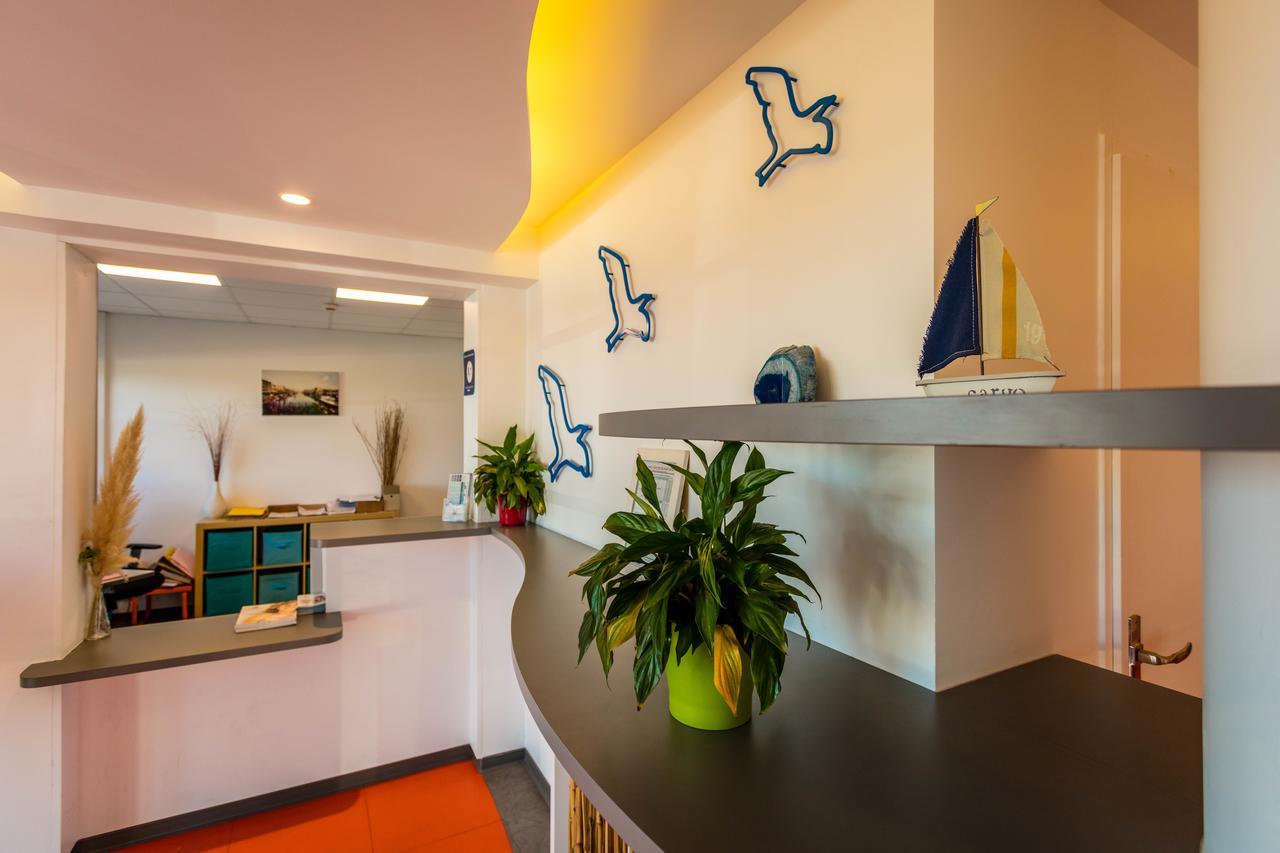 Residence De Tourisme L'Albatros パラヴァ・レ・フロ エクステリア 写真